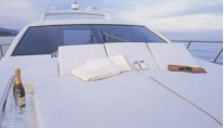 MINX Azimut 68S - Forward Sunpads